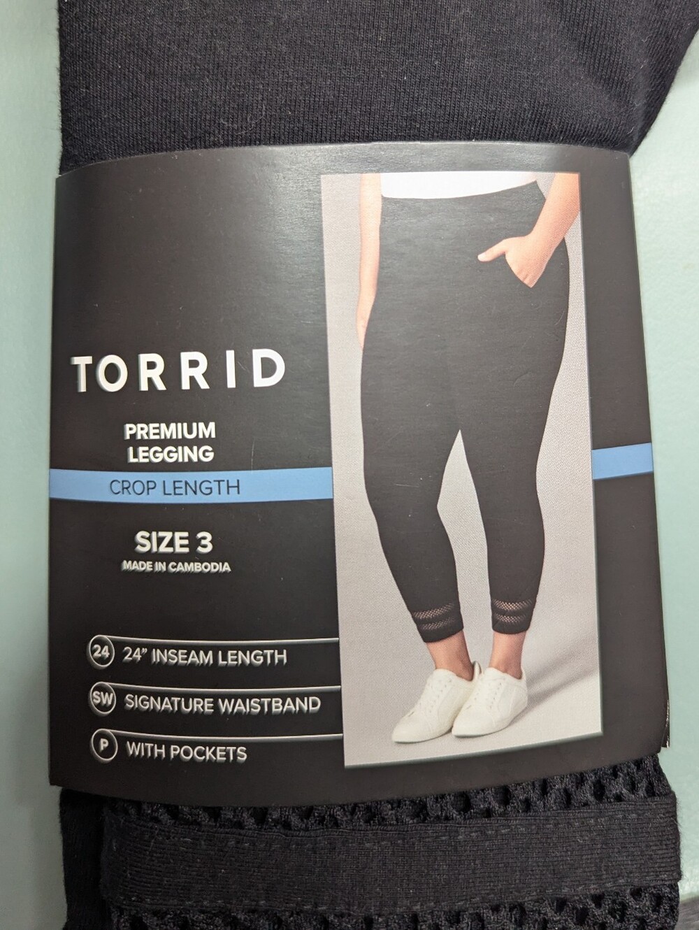Torrid Black Crop Leggings with Mesh Hem - Size 3 NWT